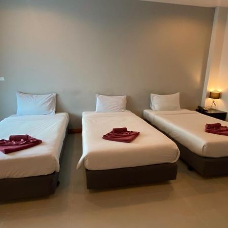 Hotel Karon Sea Side Exterior foto